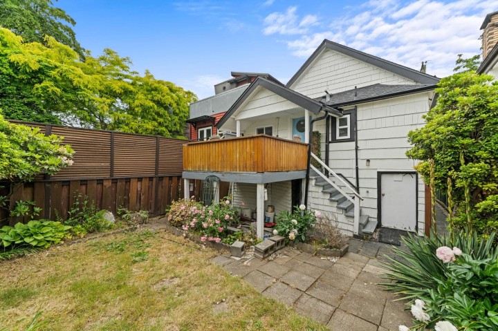 Photo 3 at 266 E 32nd Avenue, Main, Vancouver East