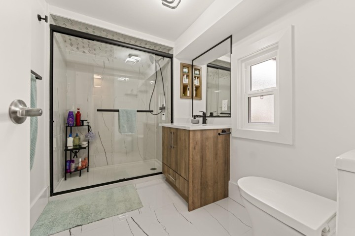 Photo 11 at 266 E 32nd Avenue, Main, Vancouver East