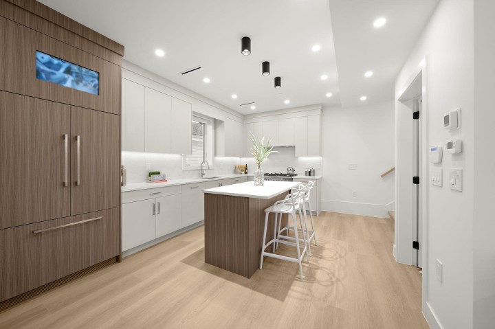 Photo 10 at 1 - 1278 E 63rd Avenue, South Vancouver, Vancouver East