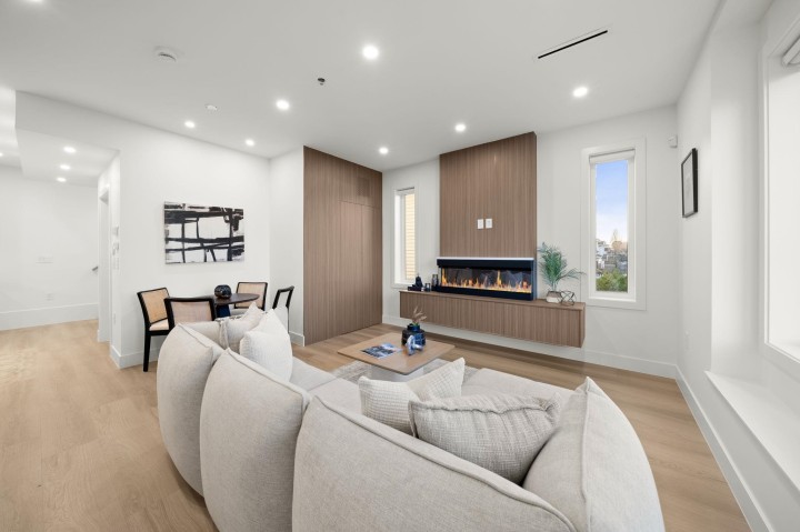 Photo 4 at 1 - 1278 E 63rd Avenue, South Vancouver, Vancouver East