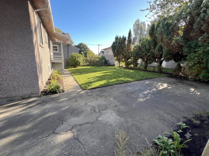 Photo 2 at 360 E 24th Avenue, Main, Vancouver East
