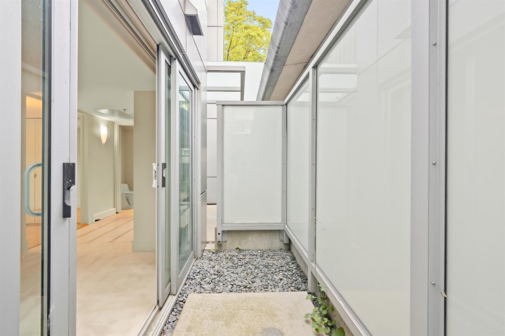 Photo 6 at 206 - 560 Nicola Street, Coal Harbour, Vancouver West