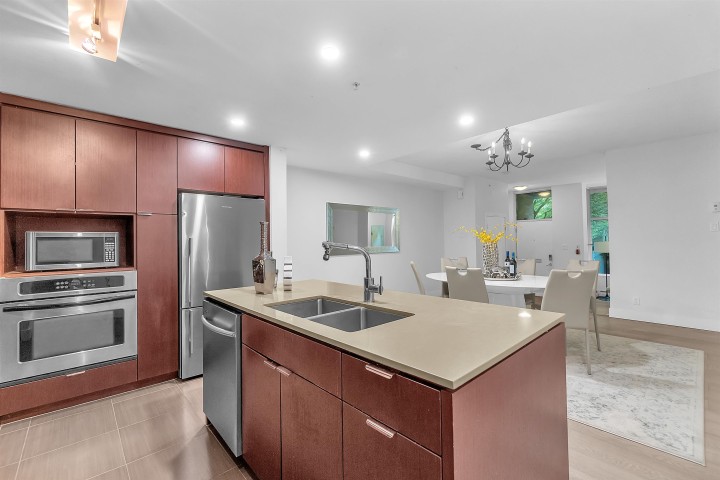 Photo 15 at 164 W 13th Street, Central Lonsdale, North Vancouver