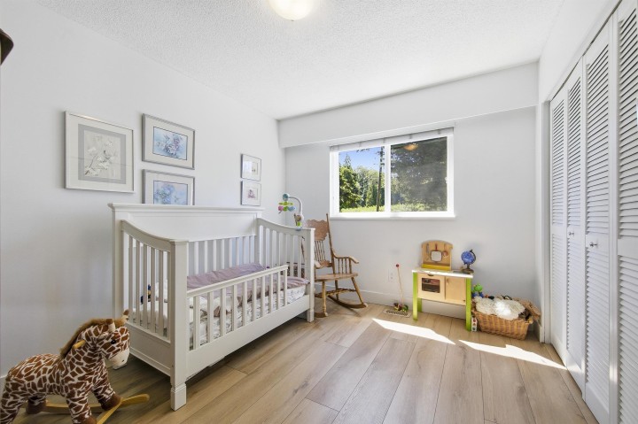 Photo 18 at 547 Fairway Drive, Dollarton, North Vancouver