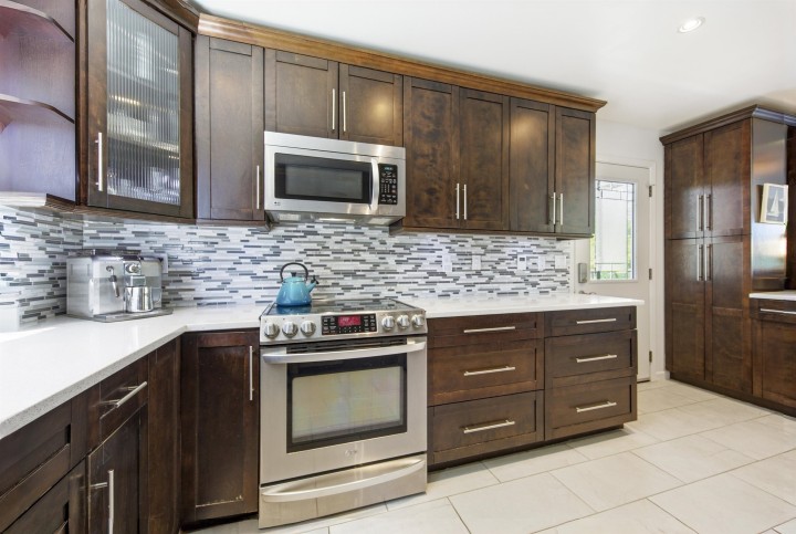 Photo 8 at 547 Fairway Drive, Dollarton, North Vancouver