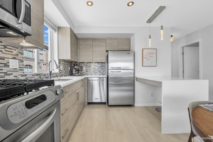 Photo 6 at 401 - 122 E 3rd Street, Lower Lonsdale, North Vancouver
