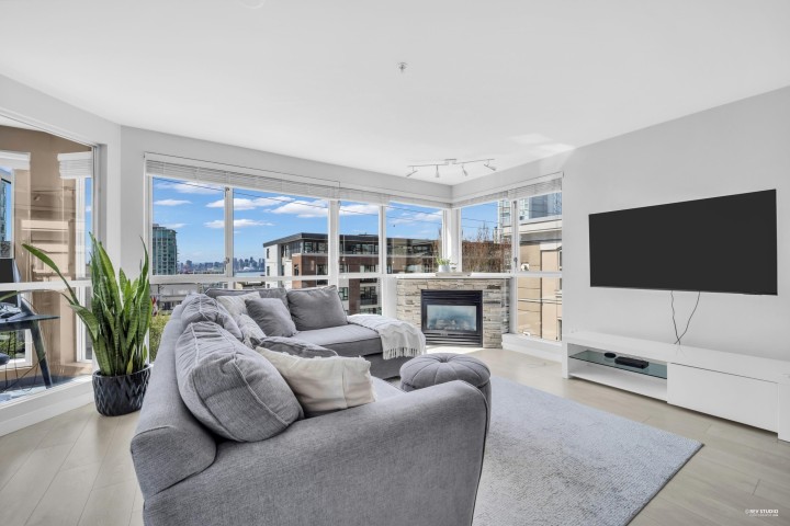 Photo 3 at 401 - 122 E 3rd Street, Lower Lonsdale, North Vancouver