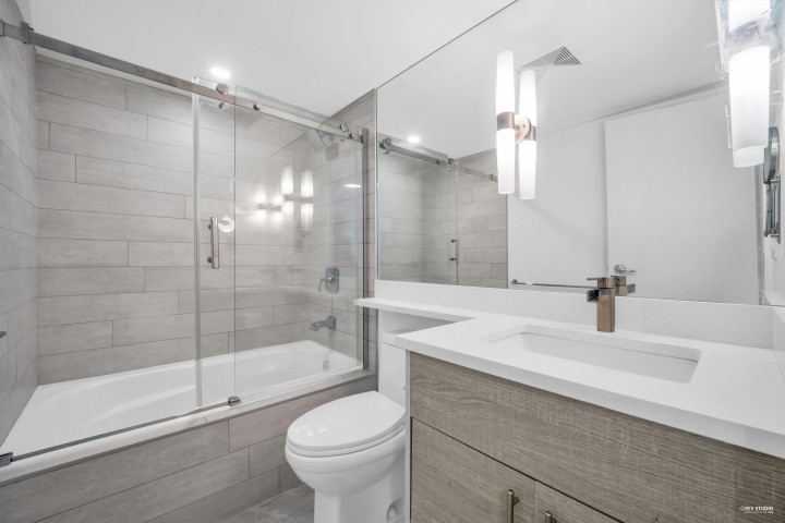 Photo 14 at 401 - 122 E 3rd Street, Lower Lonsdale, North Vancouver