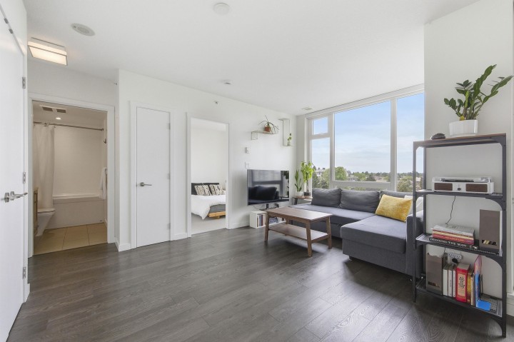 Photo 5 at 1104 - 5665 Boundary Road, Collingwood VE, Vancouver East