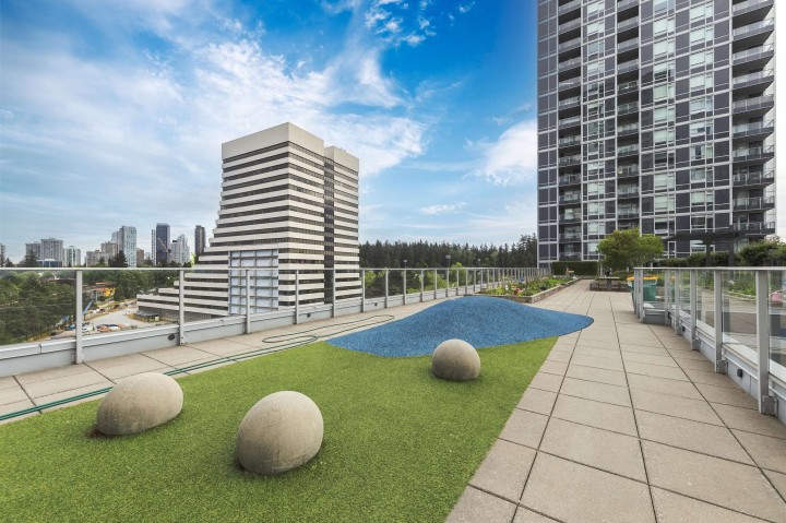 Photo 25 at 1104 - 5665 Boundary Road, Collingwood VE, Vancouver East