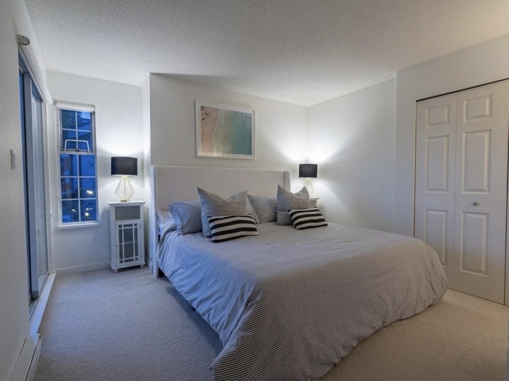 Photo 16 at 202 - 2440 Haywood Avenue, Dundarave, West Vancouver