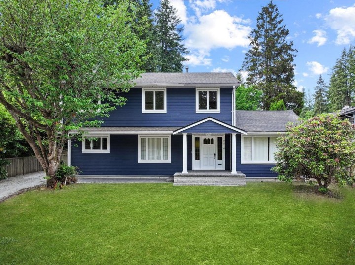 Photo 2 at 2510 Byron Road, Blueridge NV, North Vancouver