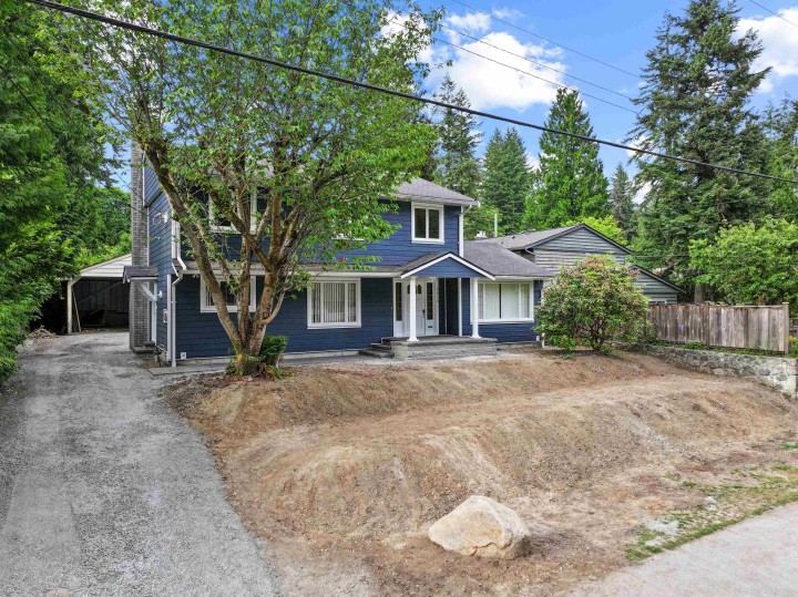 Photo 3 at 2510 Byron Road, Blueridge NV, North Vancouver