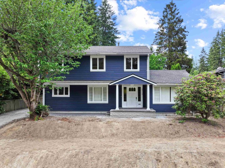 Photo 1 at 2510 Byron Road, Blueridge NV, North Vancouver
