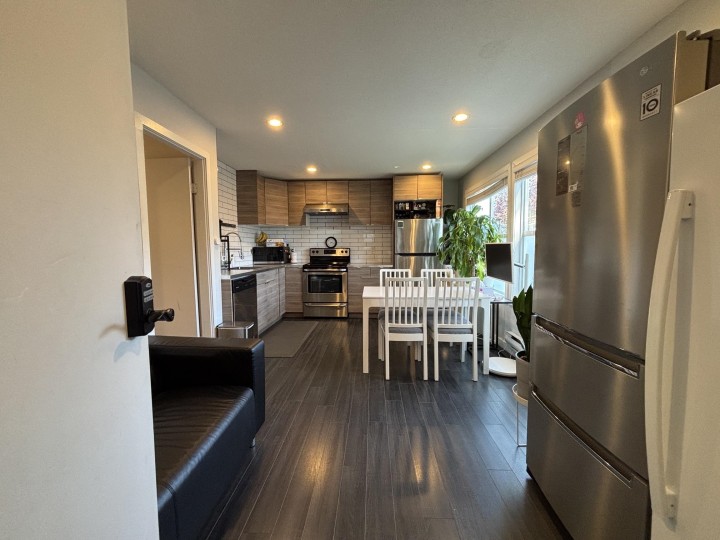 Photo 3 at 1588 E 41st Avenue, Knight, Vancouver East