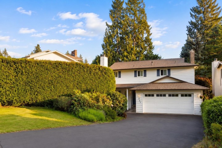 Photo 1 at 697 E Braemar Road, Braemar, North Vancouver