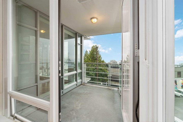 Photo 12 at 404 - 1762 Davie Street, West End VW, Vancouver West