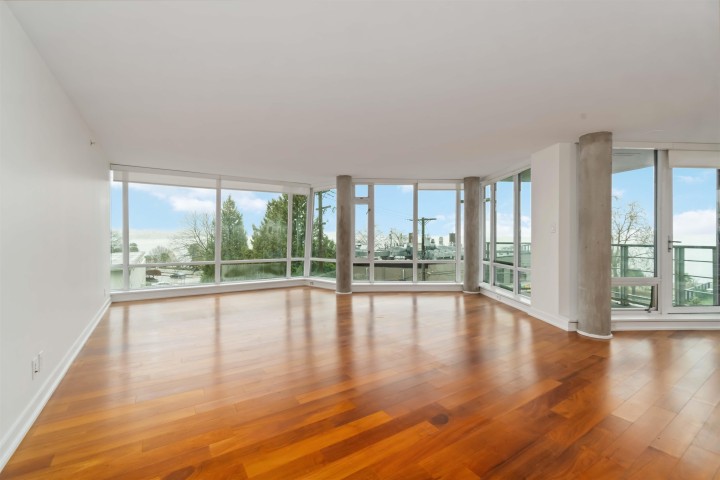 Photo 1 at 404 - 1762 Davie Street, West End VW, Vancouver West
