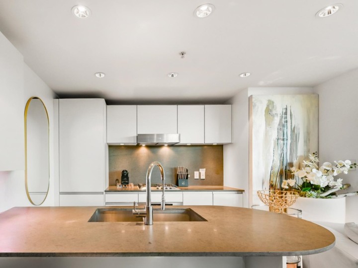 Photo 6 at 803 - 8555 Granville Street, S.W. Marine, Vancouver West