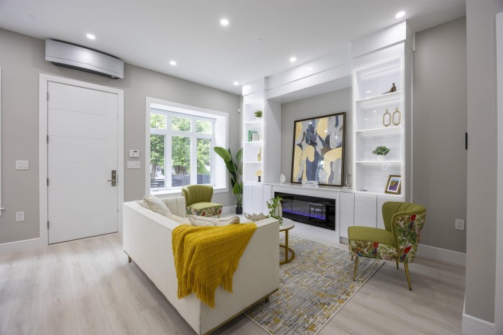 Photo 3 at 1 - 5808 Lanark Street, Knight, Vancouver East