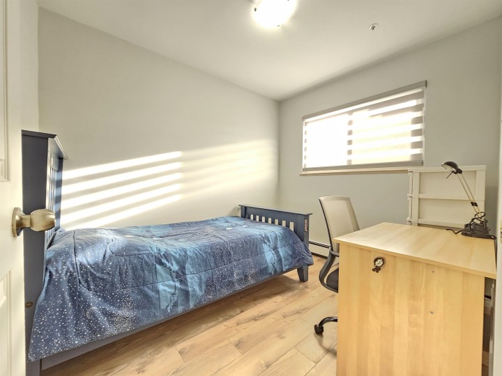 Photo 16 at 5521 Dundee Street, Collingwood VE, Vancouver East