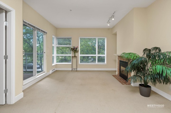 Photo 9 at 207 - 6198 Ash Street, Oakridge VW, Vancouver West