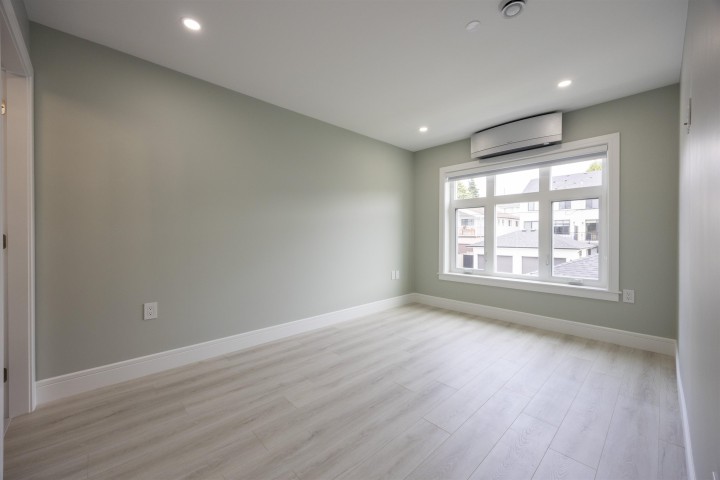 Photo 12 at 2 - 5808 Lanark Street, Vancouver East
