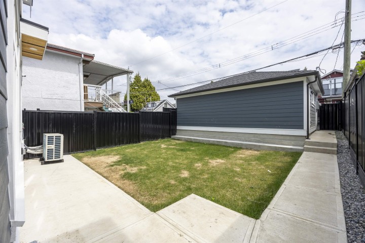 Photo 22 at 2 - 5808 Lanark Street, Vancouver East