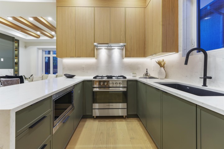 Photo 10 at 1 - 1322 E 13th Avenue, Grandview Woodland, Vancouver East
