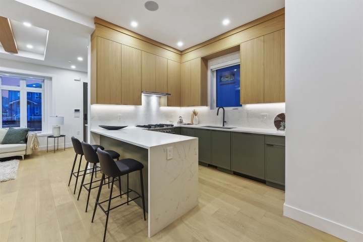 Photo 8 at 1 - 1322 E 13th Avenue, Grandview Woodland, Vancouver East
