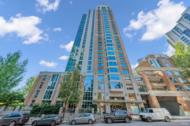 Photo 2 at 507 - 388 Drake Street, Yaletown, Vancouver West