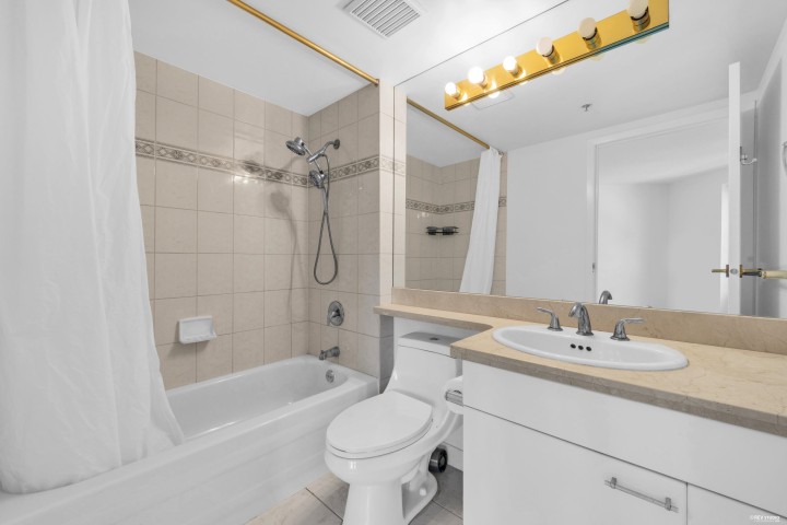 Photo 14 at 507 - 388 Drake Street, Yaletown, Vancouver West