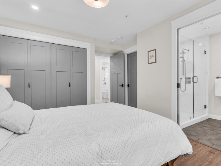 Photo 27 at 436 Lakewood Drive, Hastings, Vancouver East