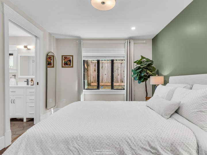 Photo 24 at 436 Lakewood Drive, Hastings, Vancouver East