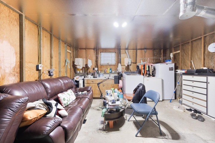 Photo 19 at 3185 E 16th Avenue, Renfrew Heights, Vancouver East