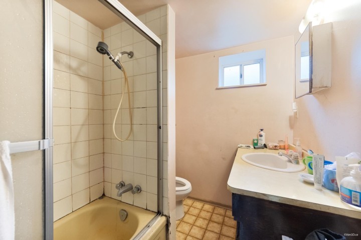 Photo 21 at 3185 E 16th Avenue, Renfrew Heights, Vancouver East