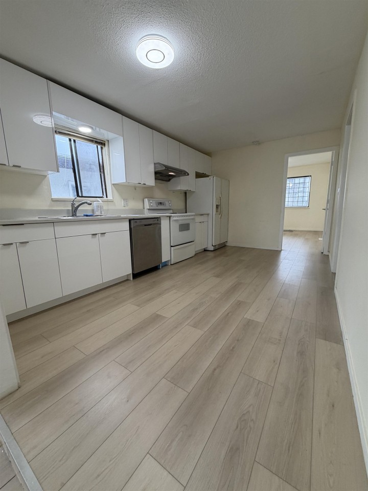 Photo 5 at 5794 Lanark Street, Knight, Vancouver East