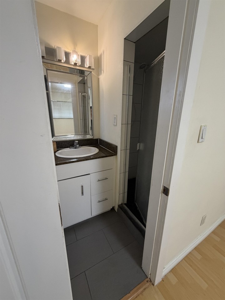 Photo 10 at 5794 Lanark Street, Knight, Vancouver East