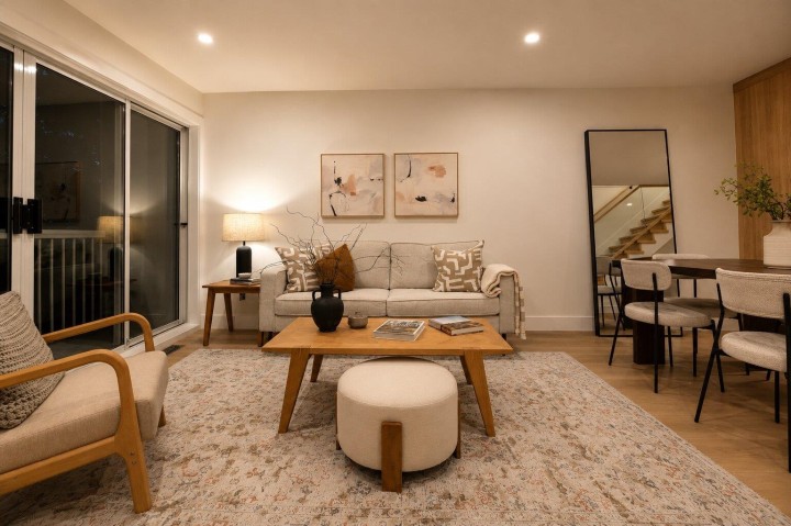 Photo 3 at 3350 Cobblestone Avenue, Champlain Heights, Vancouver East
