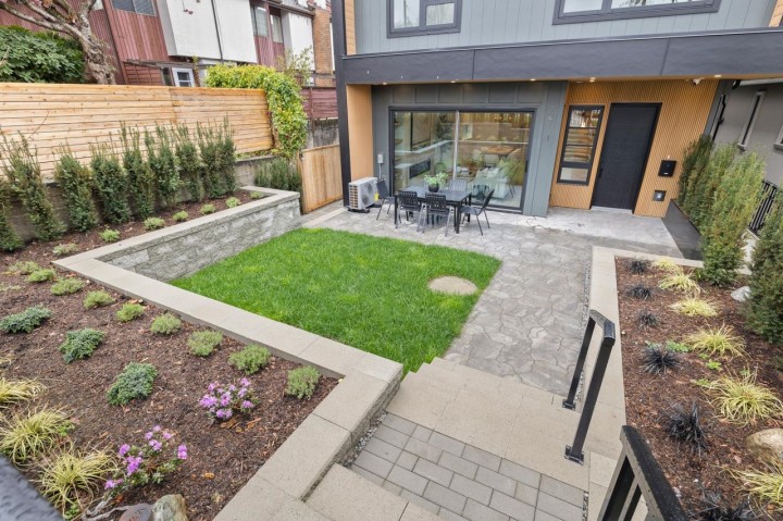 Photo 3 at 1 - 727 E 31st Avenue, Fraser VE, Vancouver East