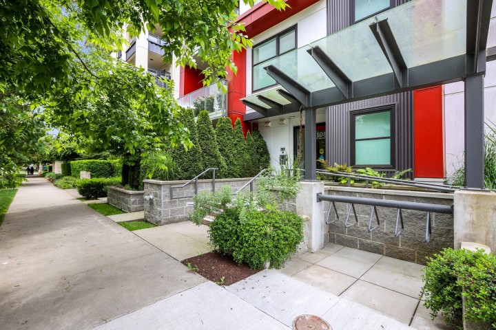 Photo 2 at 401 - 108 E 35 Avenue, Main, Vancouver East