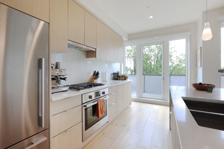 Photo 14 at 401 - 108 E 35 Avenue, Main, Vancouver East