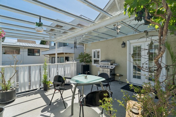 Photo 13 at 219 E 38th Avenue, Main, Vancouver East