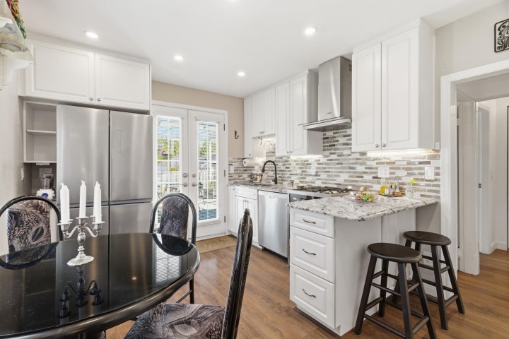 Photo 9 at 219 E 38th Avenue, Main, Vancouver East