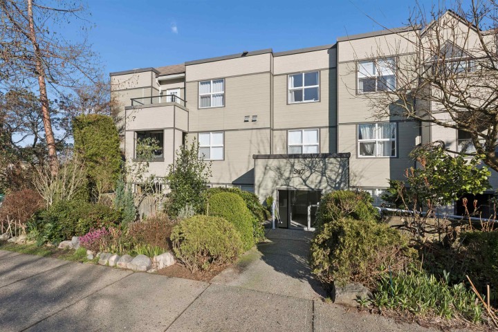 Photo 2 at 105 - 507 E 6th Avenue, Mount Pleasant VE, Vancouver East