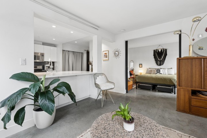 Photo 13 at 105 - 507 E 6th Avenue, Mount Pleasant VE, Vancouver East