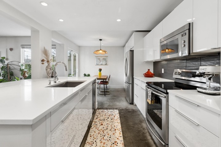 Photo 1 at 105 - 507 E 6th Avenue, Mount Pleasant VE, Vancouver East