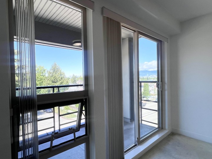Photo 17 at 305 - 4550 Fraser Street, Fraser VE, Vancouver East