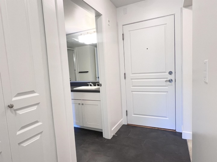Photo 16 at 305 - 4550 Fraser Street, Fraser VE, Vancouver East