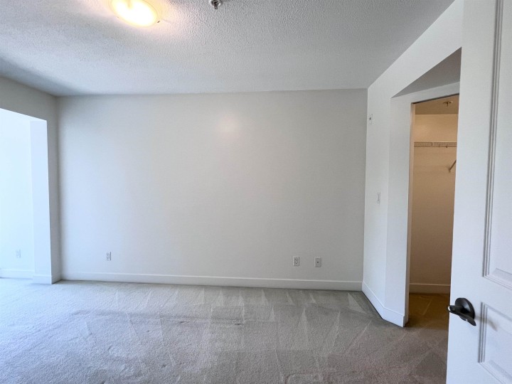 Photo 9 at 305 - 4550 Fraser Street, Fraser VE, Vancouver East